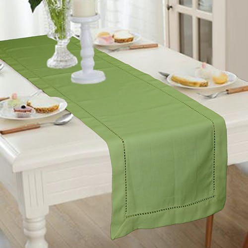Table Runners & Covers