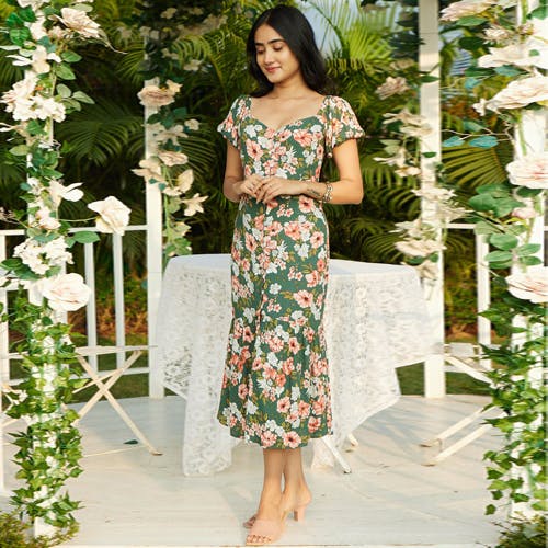 Midi Dresses